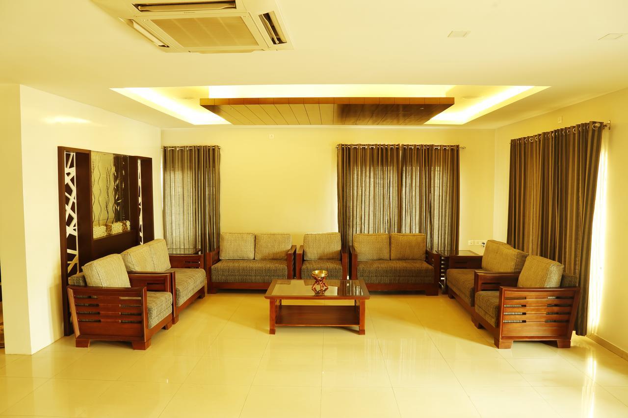 Rydges Inn Kottakkal Exterior photo